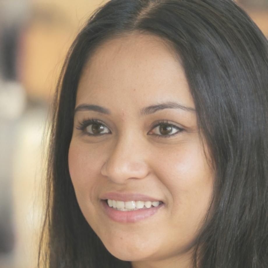 Alexandra Petrov - Finance Manager